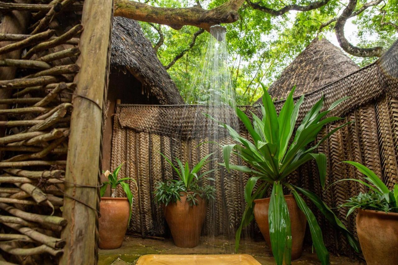 Distant Relatives Ecolodge & Backpackers Kilifi Eksteriør bilde