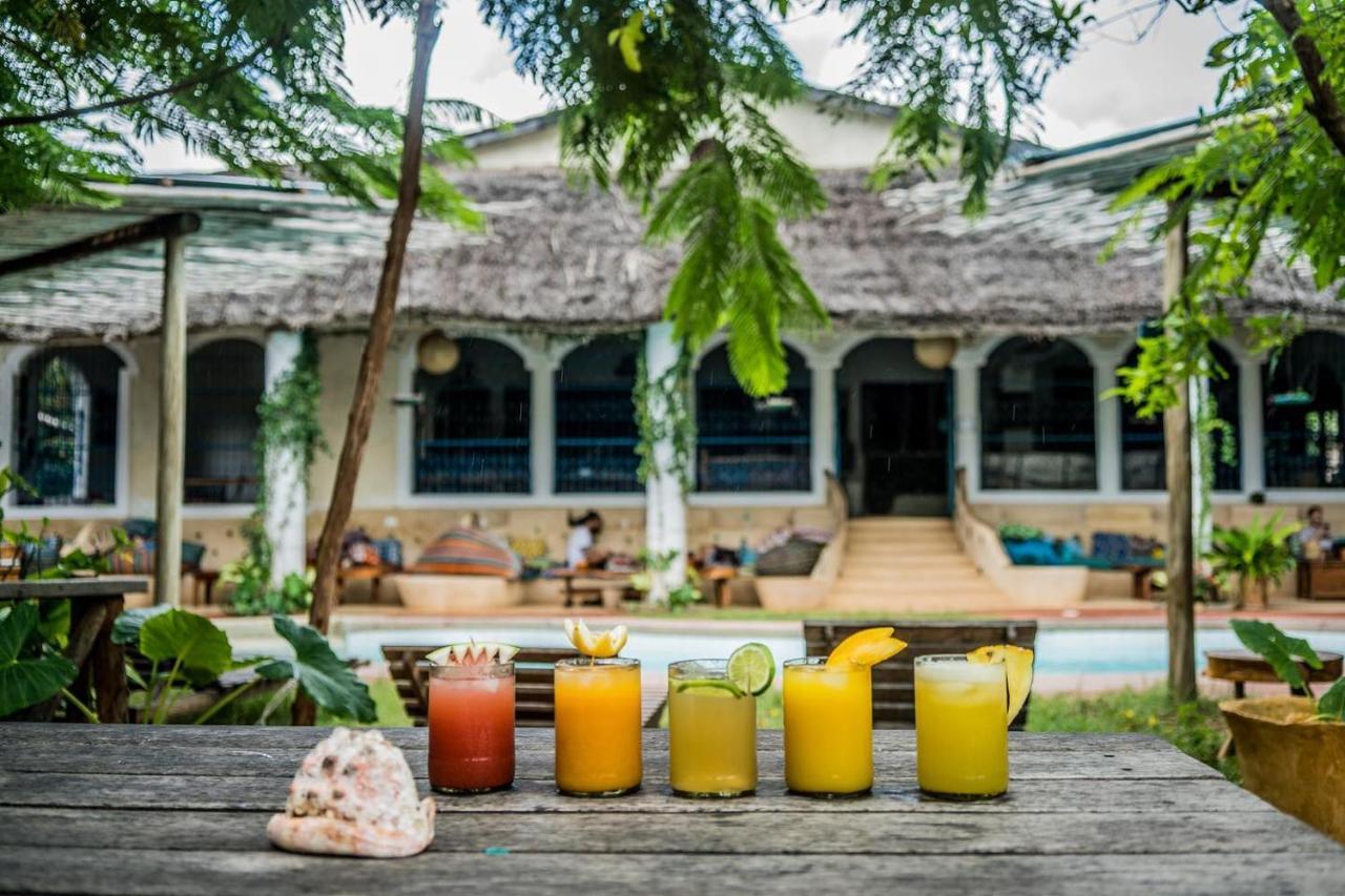 Distant Relatives Ecolodge & Backpackers Kilifi Eksteriør bilde